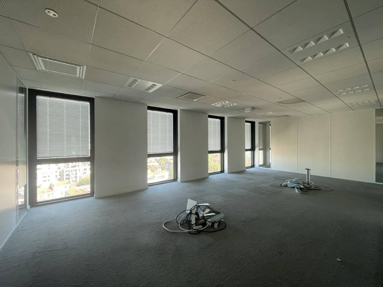 Bureau Villejuif 5627m² Location bureau Villejuif Val-de-Marne OLBUR2100307 4